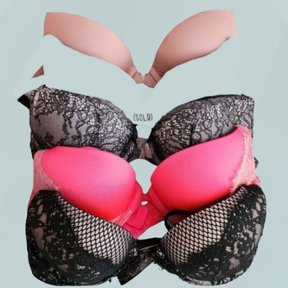 Victoria's Secret Very Sexy Push-up Bra 32B BIG Bundle of 4!!
